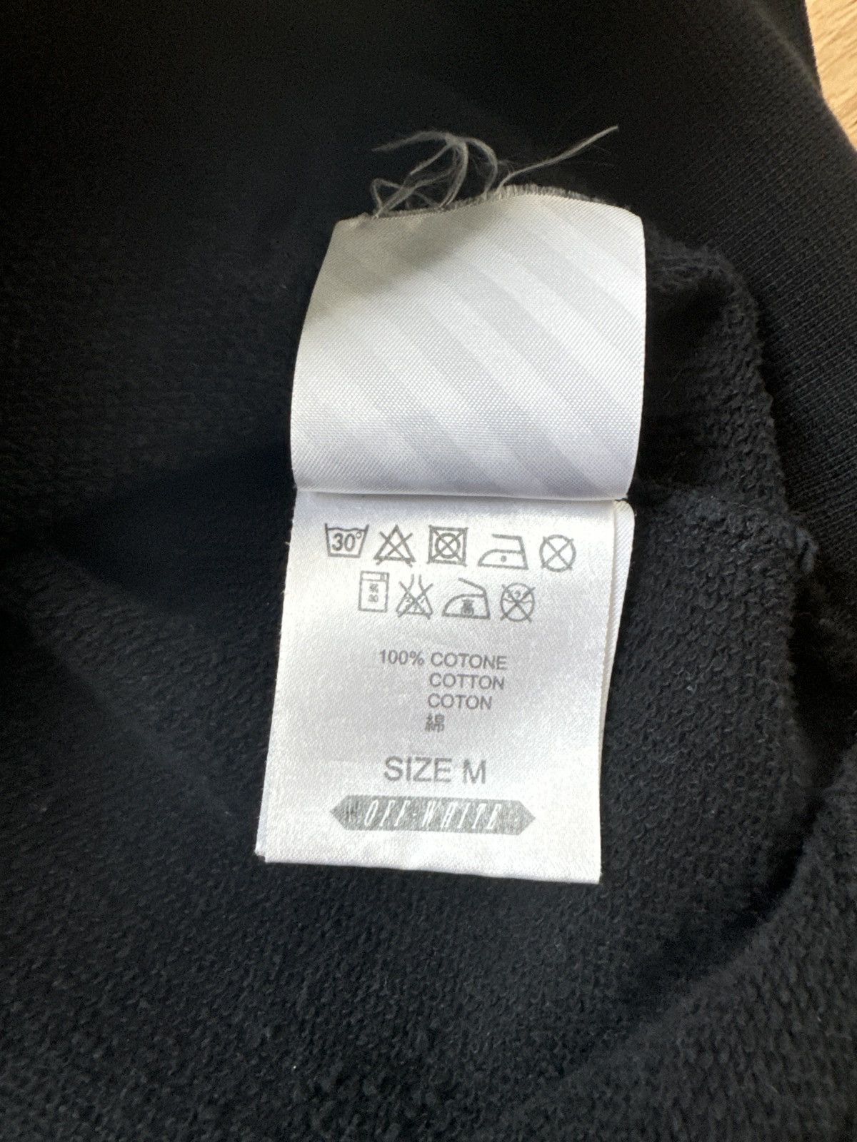 Off-White Off White Print Sweater Size US S / EU 44-46 / 1 - 5 Thumbnail