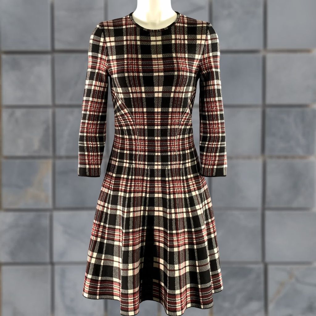 Alexander McQueen ALEXANDER MCQUEEN Dress Black Red Plaid Wool 3/4 Sleeves Knee-Length S Womens Size S / US 4 / IT 40 - 1 Thumbnail