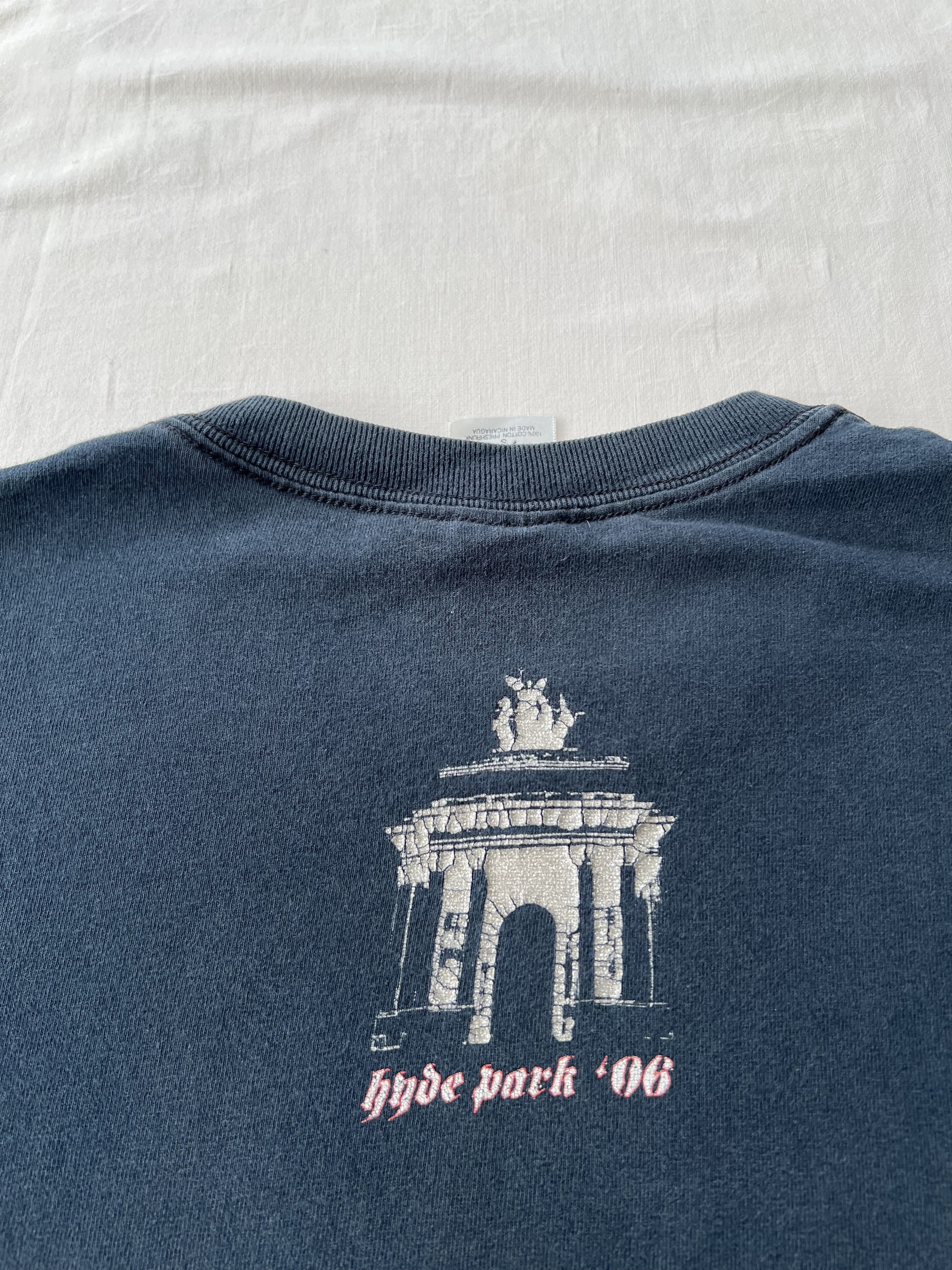 Band Tees Vintage 2006 Foo Fighters Hyde Park Black T-shirt Size US S / EU 44-46 / 1 - 16 Thumbnail
