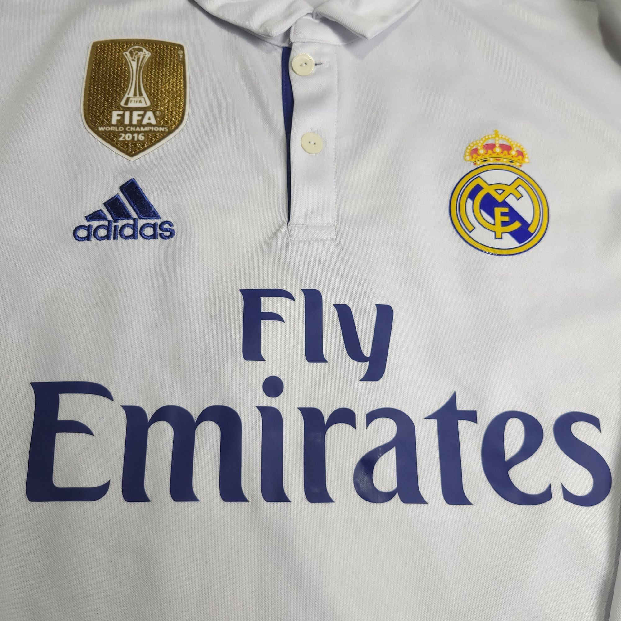 Adidas Ronaldo Real Madrid 2016 2017 Long Sleeve Soccer Jersey M Size US M / EU 48-50 / 2 - 4 Thumbnail