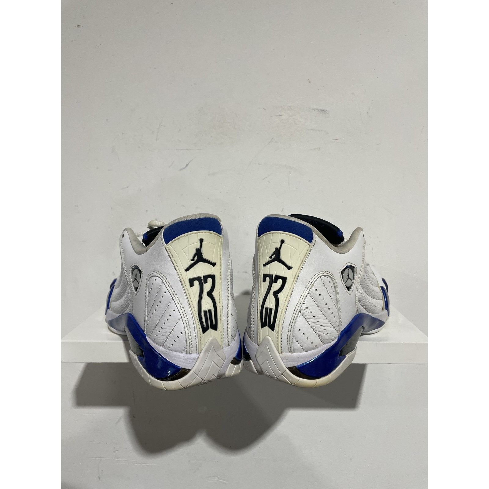Nike NIKE JORDAN 14 WHITE HYPER ROYAL SIZE 10 PREOWNED Size US 10 / EU 43 - 5 Thumbnail