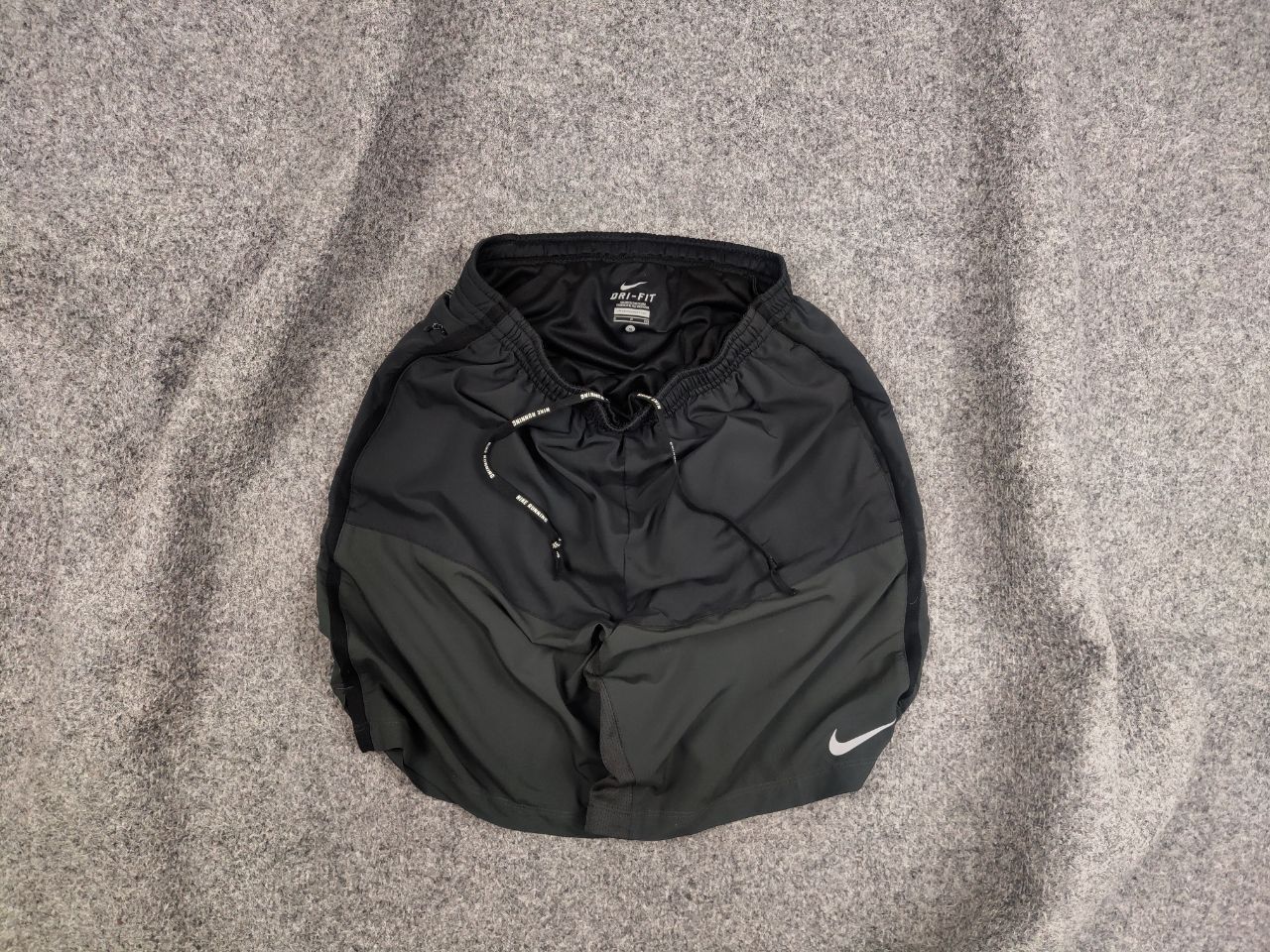 Nike Nike Running Dri Fit Light Shorts Vintage Style Size US 32 / EU 48 - 2 Thumbnail