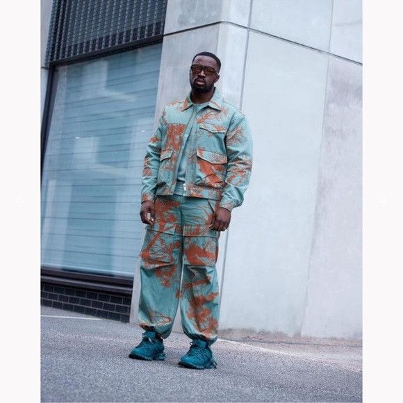 H&M Edition by H&M "Max" Tree Print Cargo Pants -Size 36/32 Size US 36 / EU 52 - 1 Thumbnail