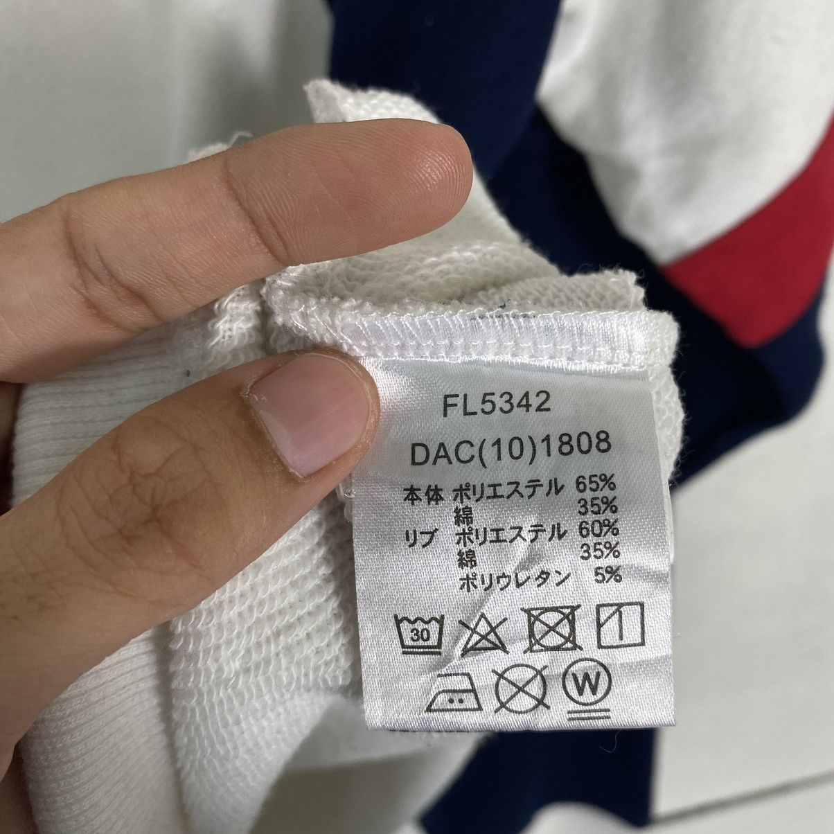 Fila × Japanese Brand Vintage 90s Fila Center Logo Colourblock Crewneck Sweatshirt Size US M / EU 48-50 / 2 - 11 Thumbnail