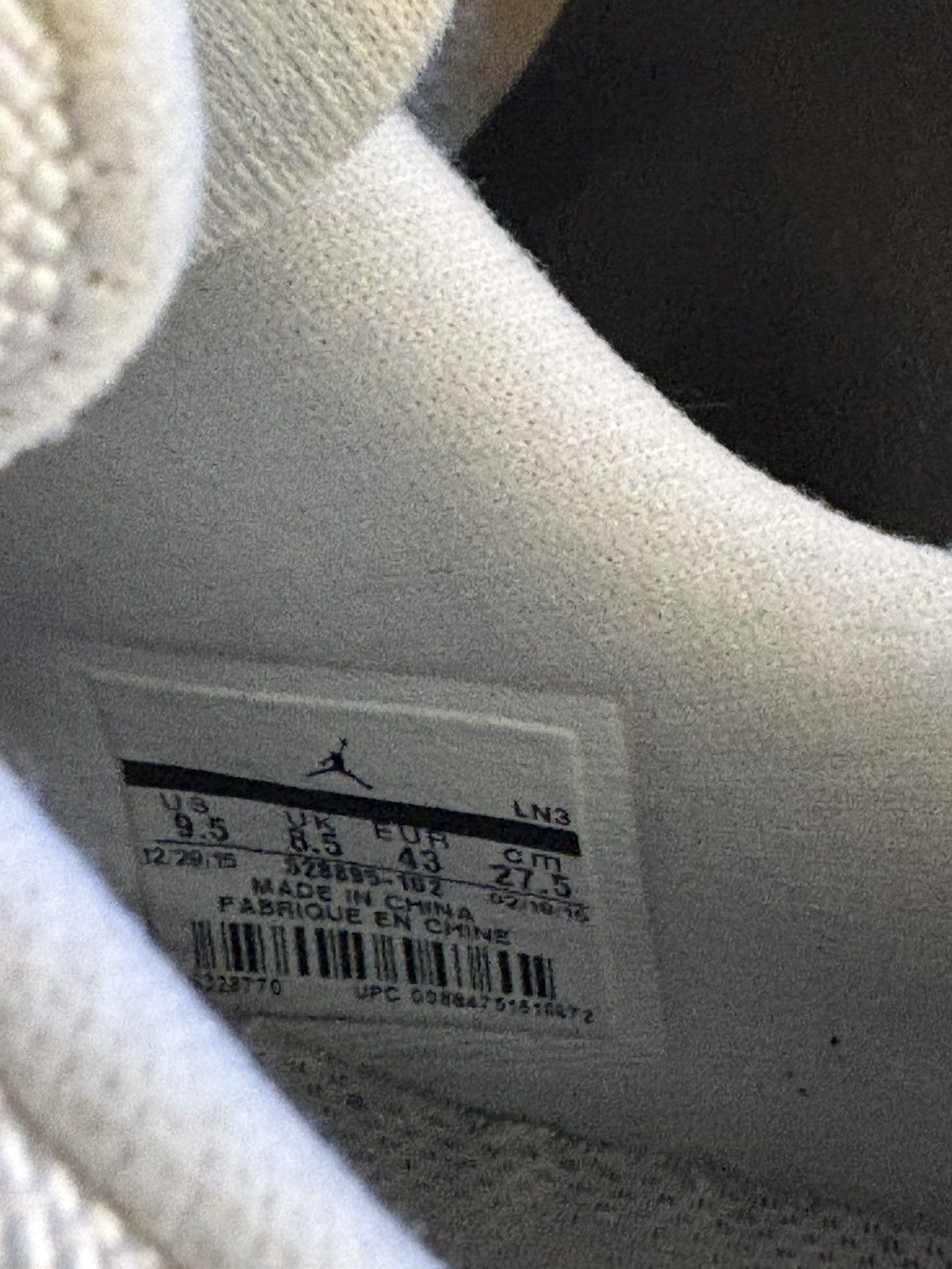 Jordan Brand Cherry Low-top 11s Size US 9.5 / EU 42-43 - 6 Thumbnail