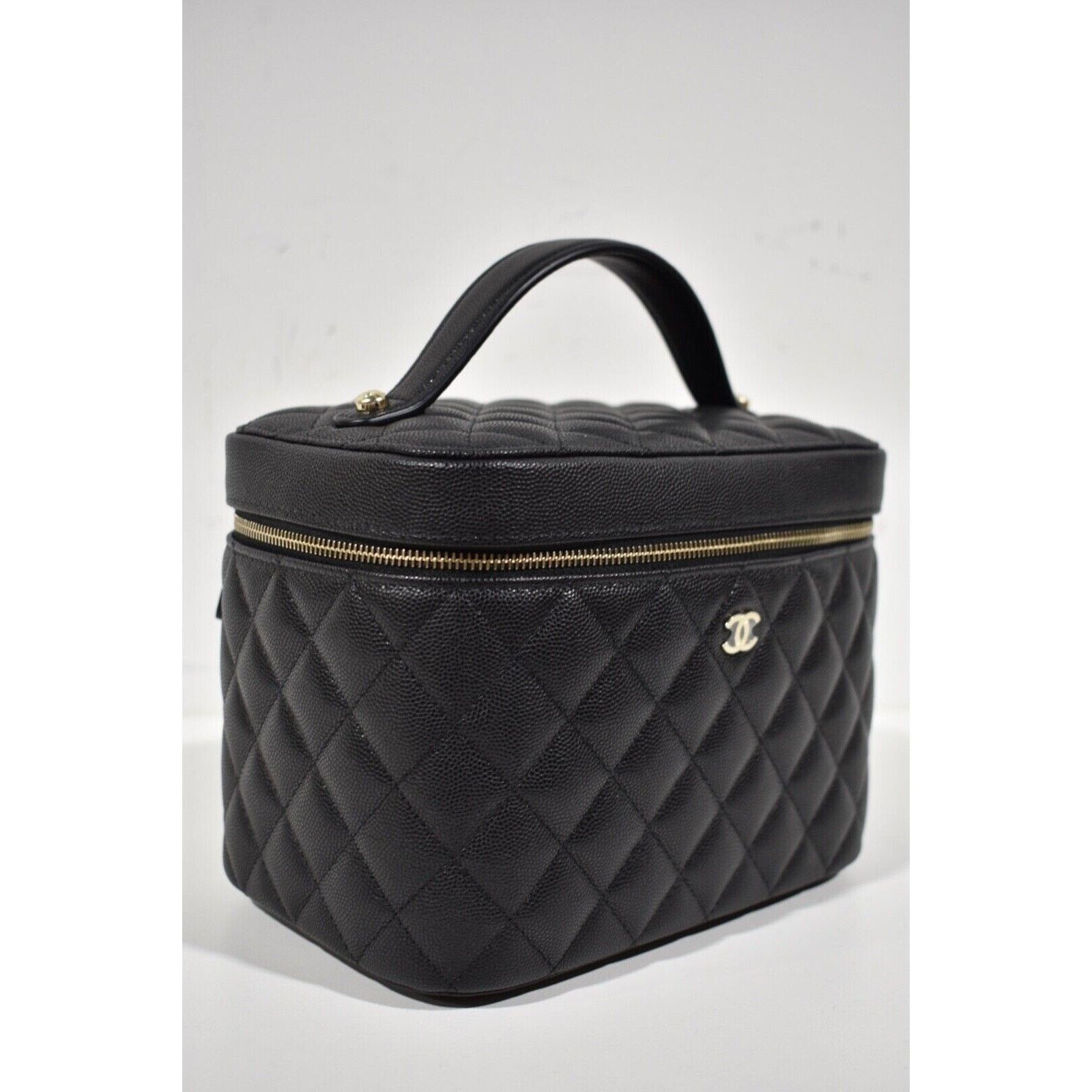 Chanel Chanel Vanity Pouch Case Top Handle Travel Toiletry Bag Size ONE SIZE - 2 Thumbnail
