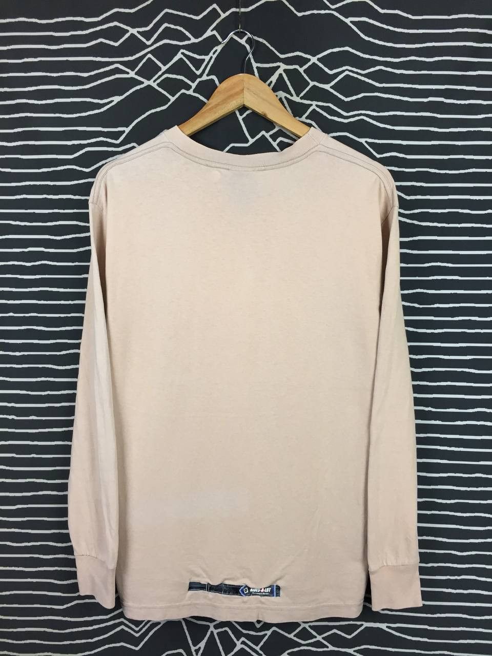 Burton Vtg Burton Snowboards Script Logo Long Sleeve Tee Size US M / EU 48-50 / 2 - 5 Thumbnail