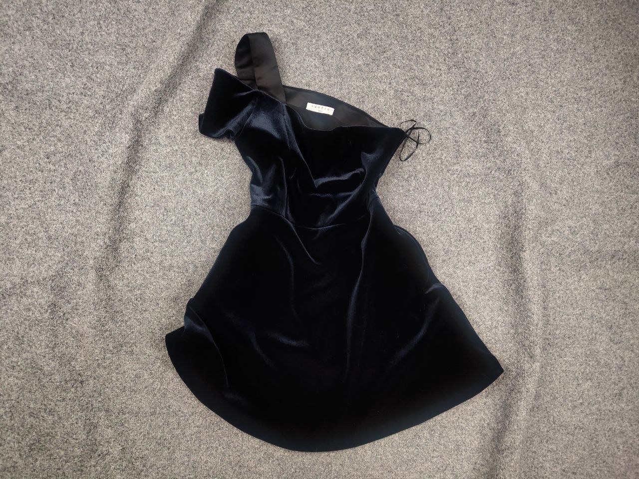 Sandro Sandro Velvet Mini Dress Dark Navy almost black One-Shoulder Size S / US 4 / IT 40 - 1 Thumbnail