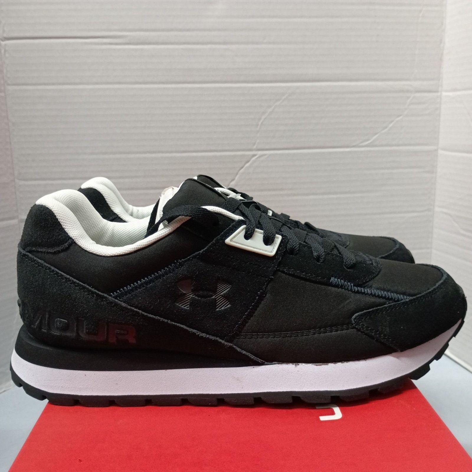 Under Armour New Under Armour Men's Essential Runner Shoes Size 10 Black Size US 10 / EU 43 - 1 Thumbnail