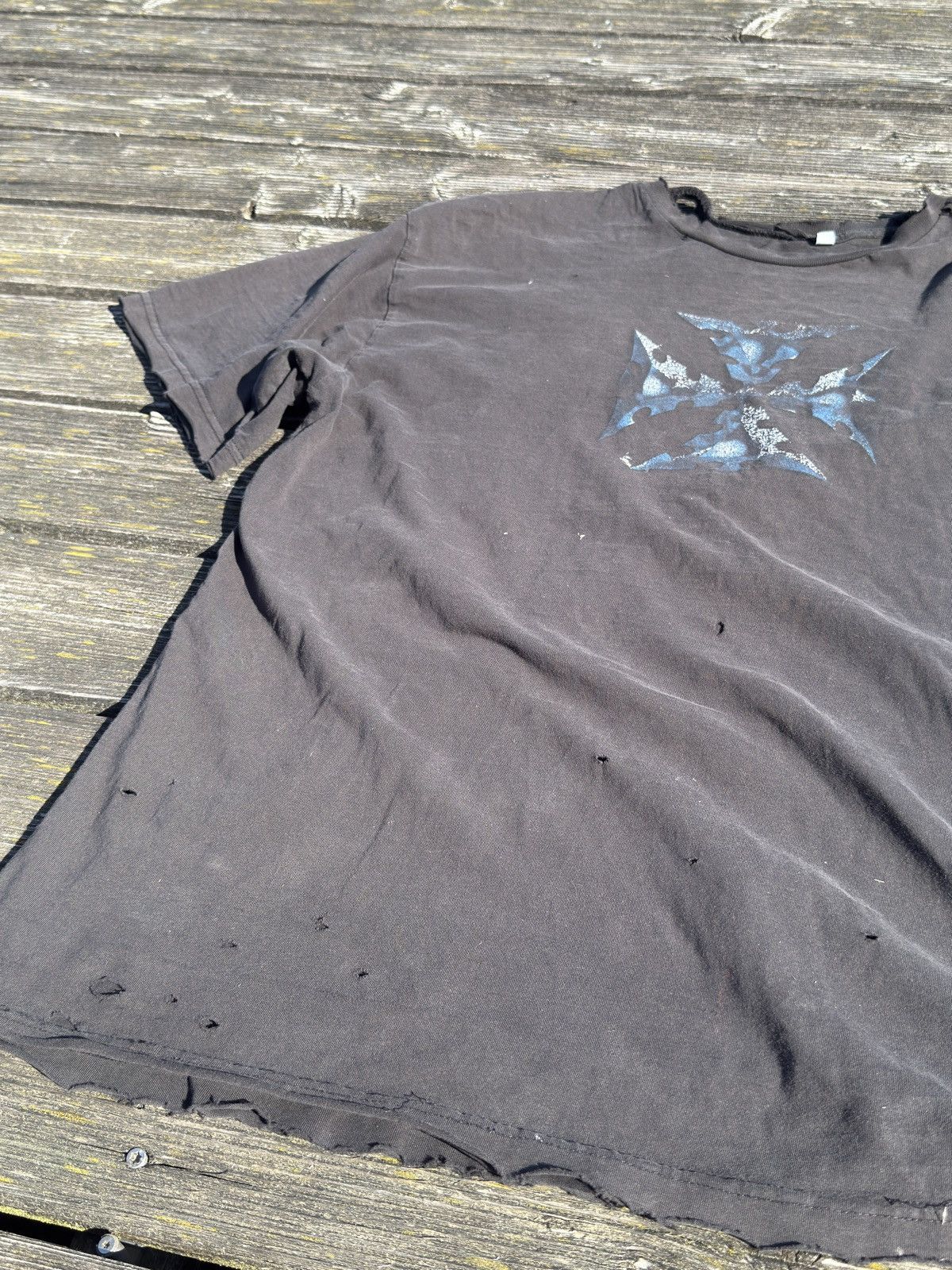Vintage Vintage Distressed Iron Cross Graphic T-Shirt Size US XL / EU 56 / 4 - 3 Thumbnail
