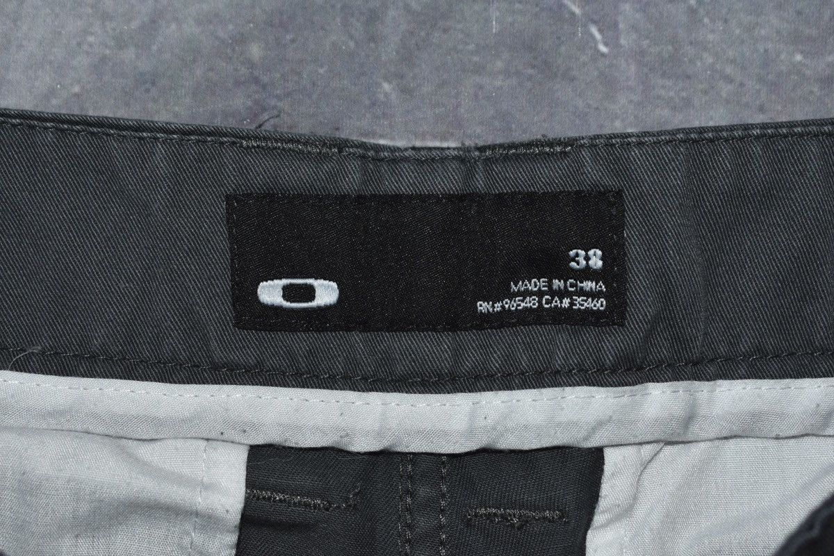Oakley × Vintage Vintage Oakley Shorts (38) Size US 38 / EU 54 - 8 Thumbnail