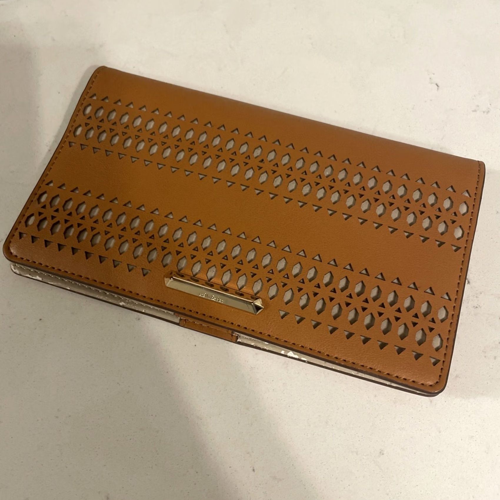 Vintage VINTAGE Women Wallet STELLA & DOT Tan She Loves Adventure Clutch laser cut Credit Card Logo Size ONE SIZE - 3 Thumbnail