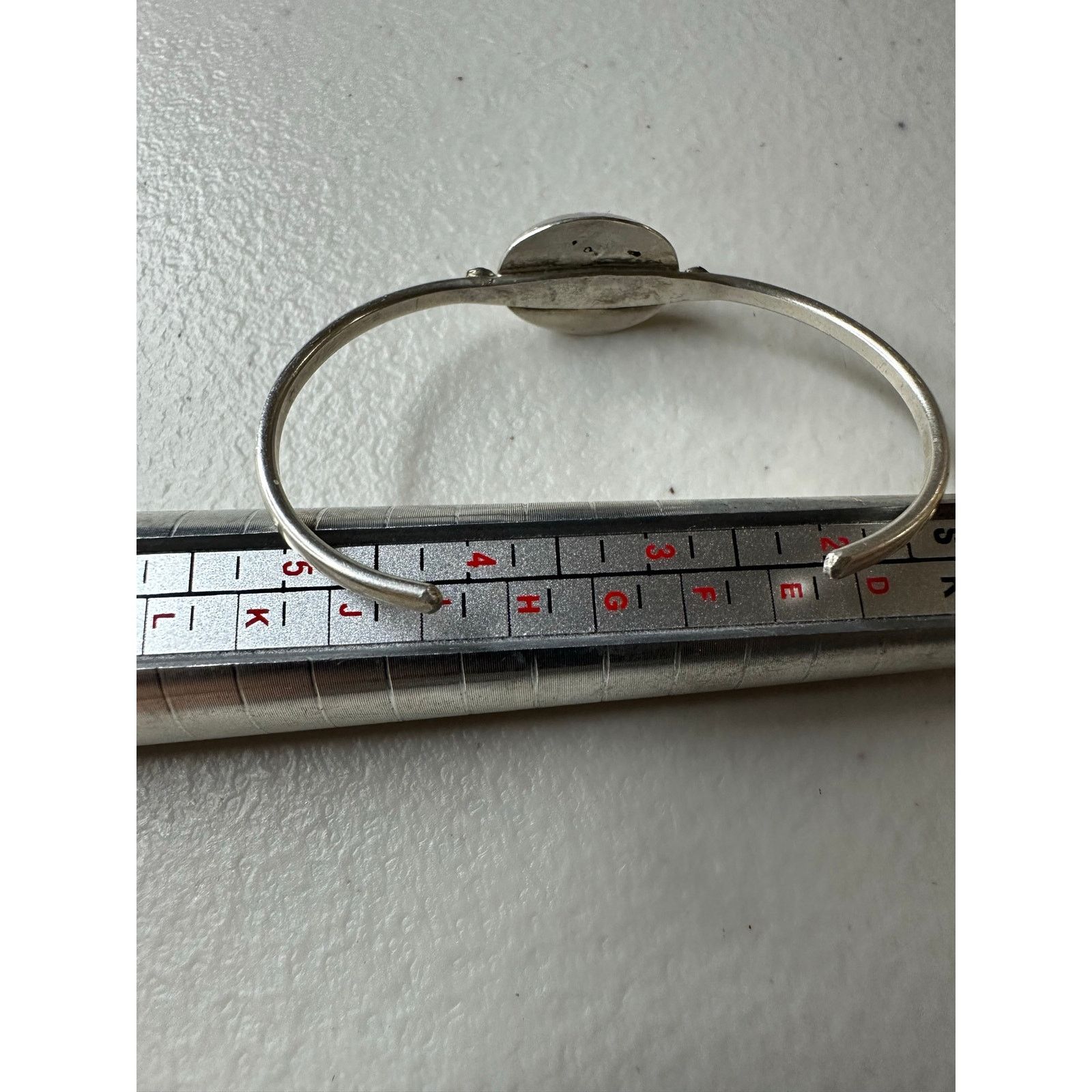 & Other Stories Navajo Sterling Silver Baby Cuff Bracelet Coral Tiny Toddler Size ONE SIZE - 2 Thumbnail