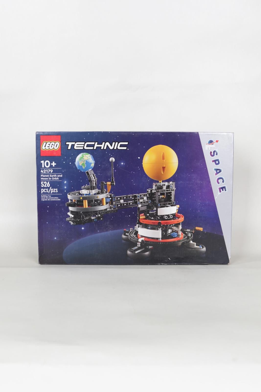 LEGO 2024' Lego Planet Earth and Moon in Orbit Set Size ONE SIZE - 1 Thumbnail