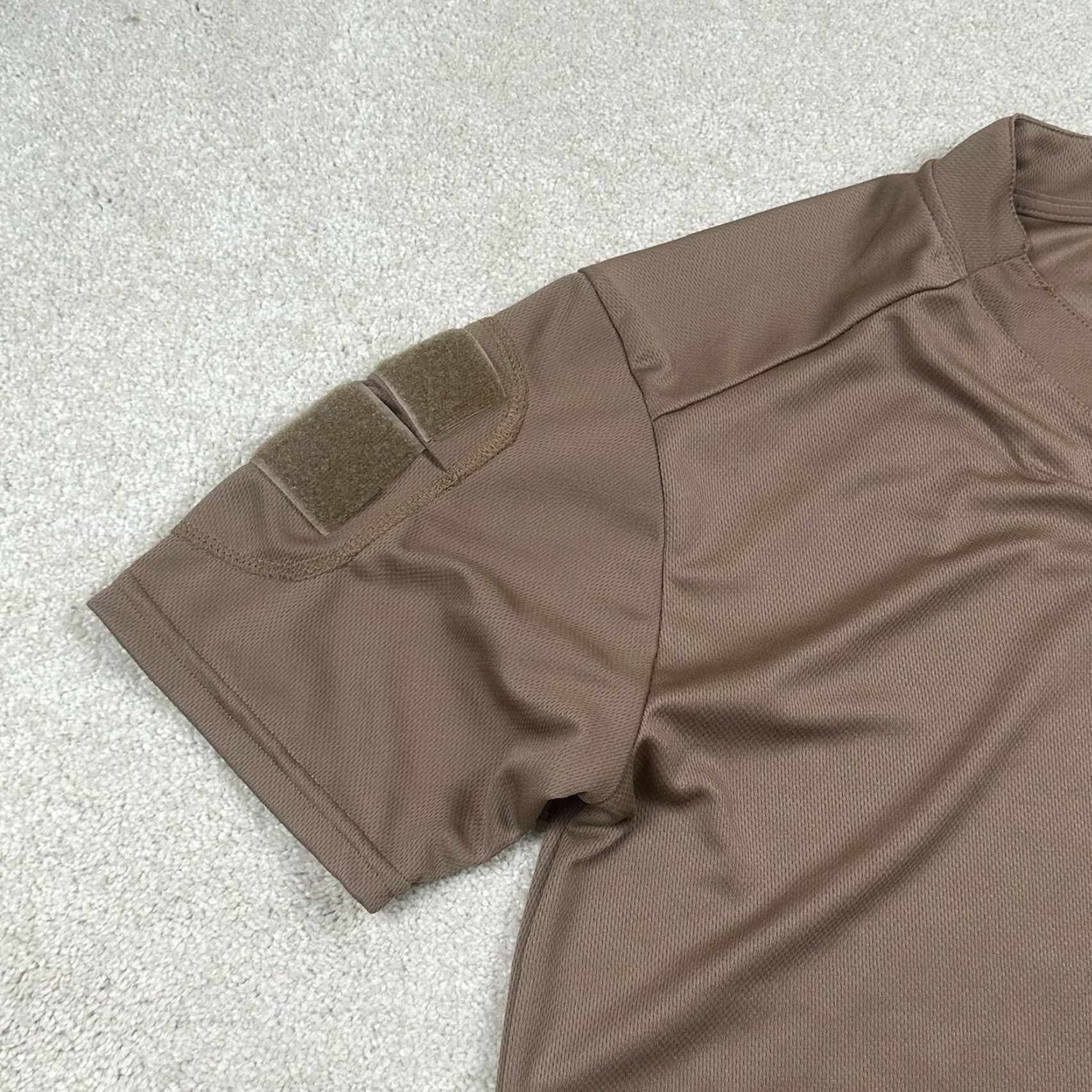 Vintage DFND AX/RX Compression Shirt Mens Large Brown Athletic Short Sleeve Crew Neck Lightweight Moisture Wicking T-Shirt - Cross Training Gym & Running Size US L / EU 52-54 / 3 - 4 Thumbnail