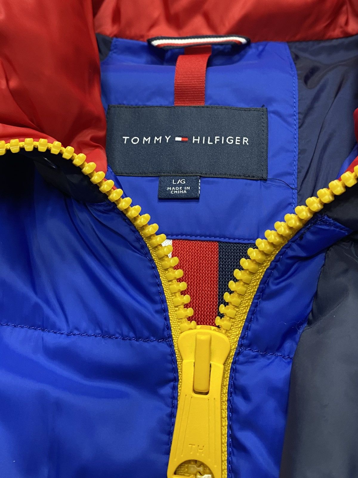 Tommy Hilfiger Tommy Hilfiger Wilson Colorblocked Puffer Jacket Size US L / EU 52-54 / 3 - 4 Thumbnail