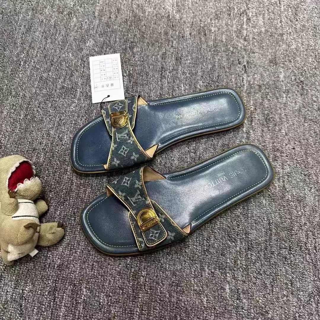 Louis Vuitton LV Monogram Slippers Mint 38.5 Size US 8 / IT 38 - 1 Thumbnail