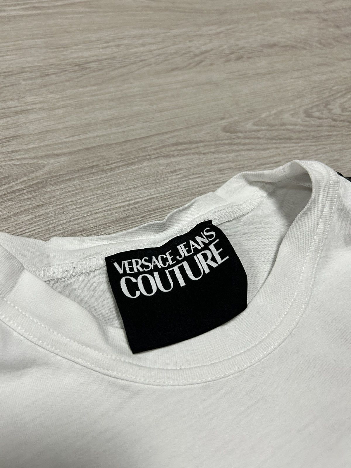 Versace Jeans Couture Versace Jeans Couture T-shirt size S luxury Size US S / EU 44-46 / 1 - 6 Thumbnail