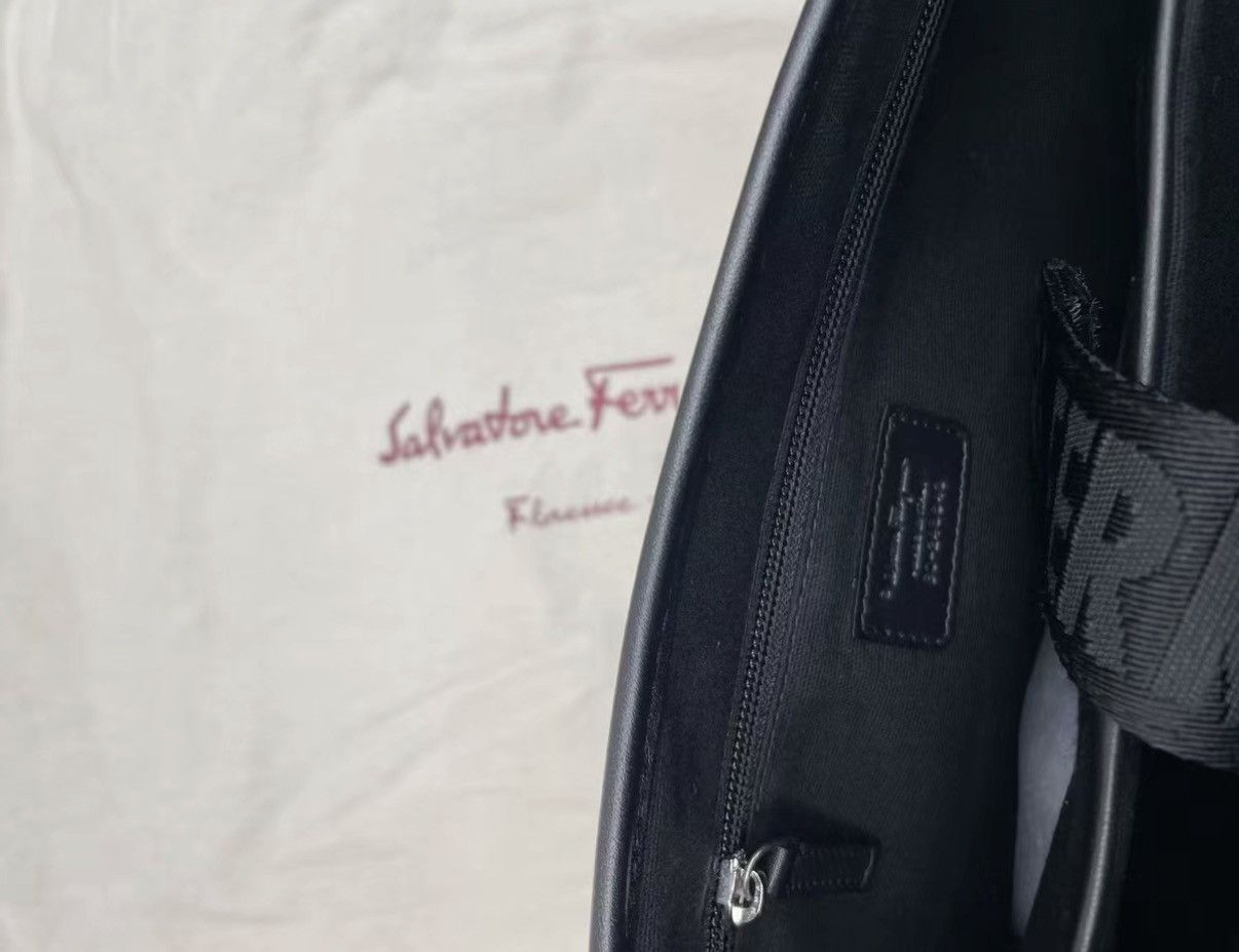 Salvatore Ferragamo Ferragamo Shoulder / Handheld Briefcase J30 Size ONE SIZE - 9 Thumbnail