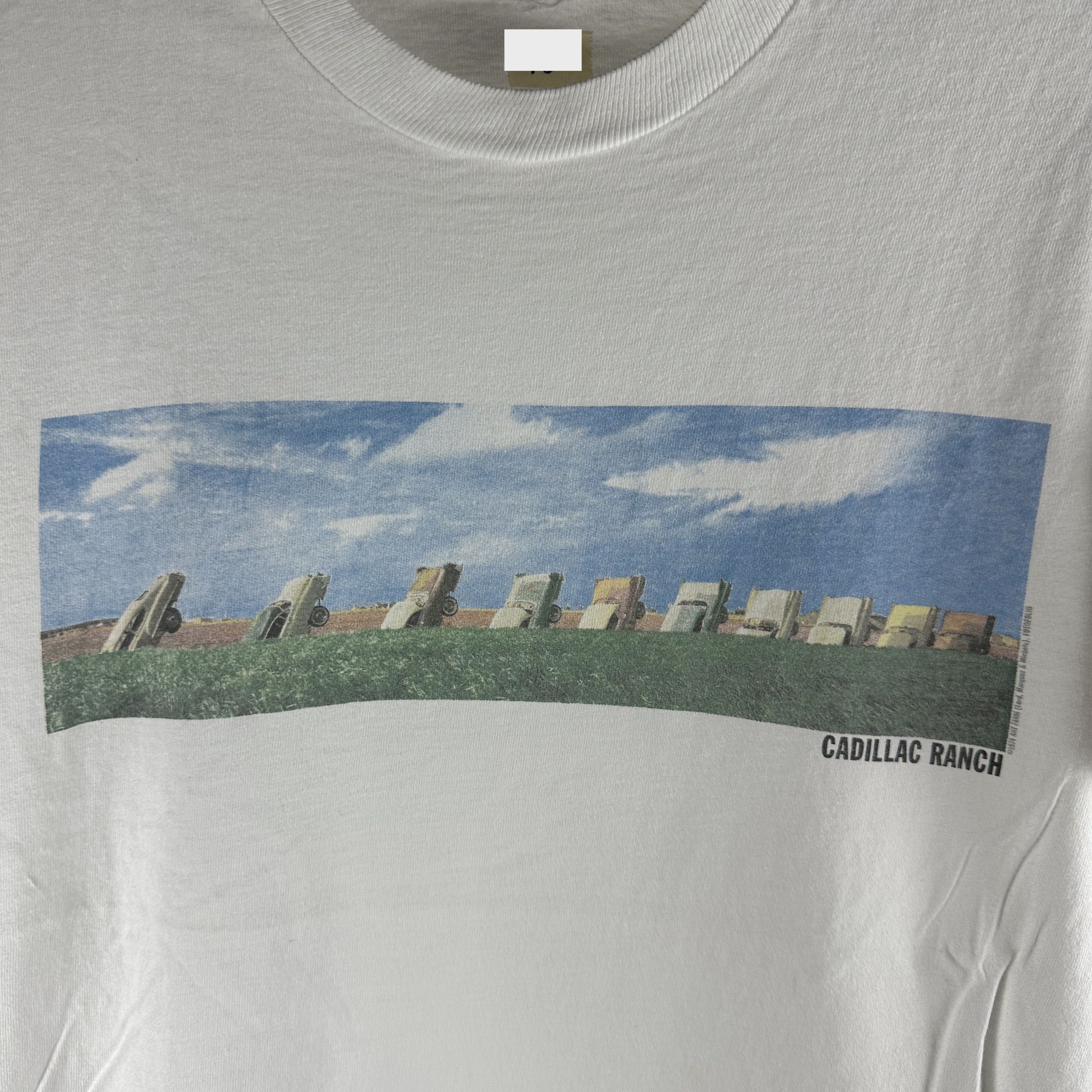 Vintage ​Vintage 90s Cadillac Ranch Farm Artwork Graphic T-shirt Size US L / EU 52-54 / 3 - 2 Thumbnail