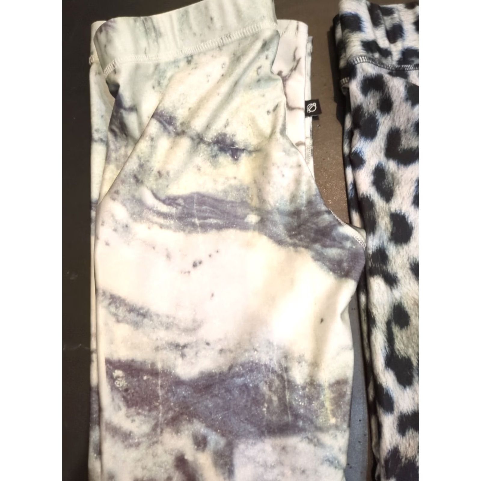 Terez Terez Leggings Womens Medium Animal Print And Cosmic Print Size 32" / US 10 / IT 46 - 2 Thumbnail