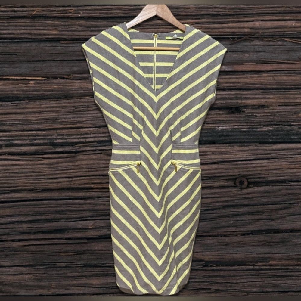 Gianni Valentino Gianni Bini Bodycon striped dress, size Xs Size XS / US 0-2 / IT 36-38 - 1 Thumbnail