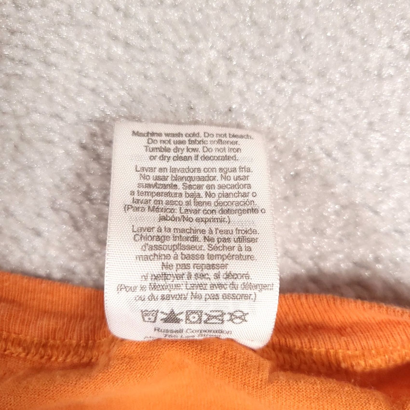 Vintage VINTAGE Russell Shirt Mens XL Orange Short Sleeve Crewneck Basic Tee Casual Size US XL / EU 56 / 4 - 5 Thumbnail