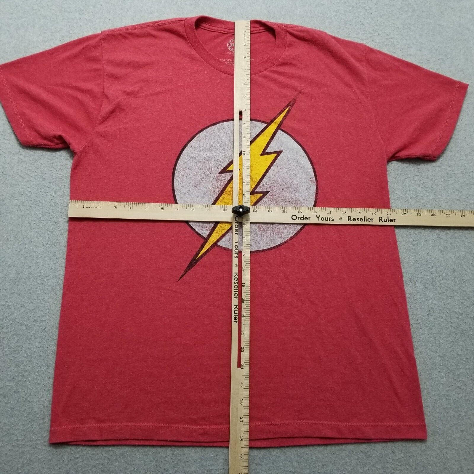DC Comics The Flash Shirt Mens Short Sleeve Crew Neck DC Comics Size US L / EU 52-54 / 3 - 7 Thumbnail