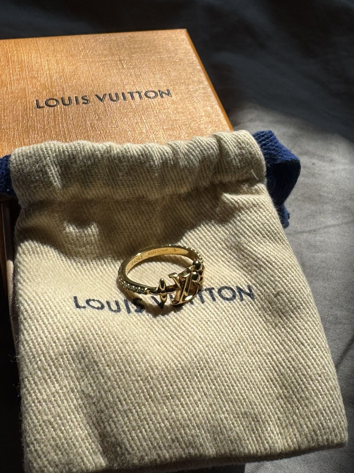 Louis Vuitton Louis Vuitton LV Iconic Metal Gold Ring Size ONE SIZE - 12 Thumbnail