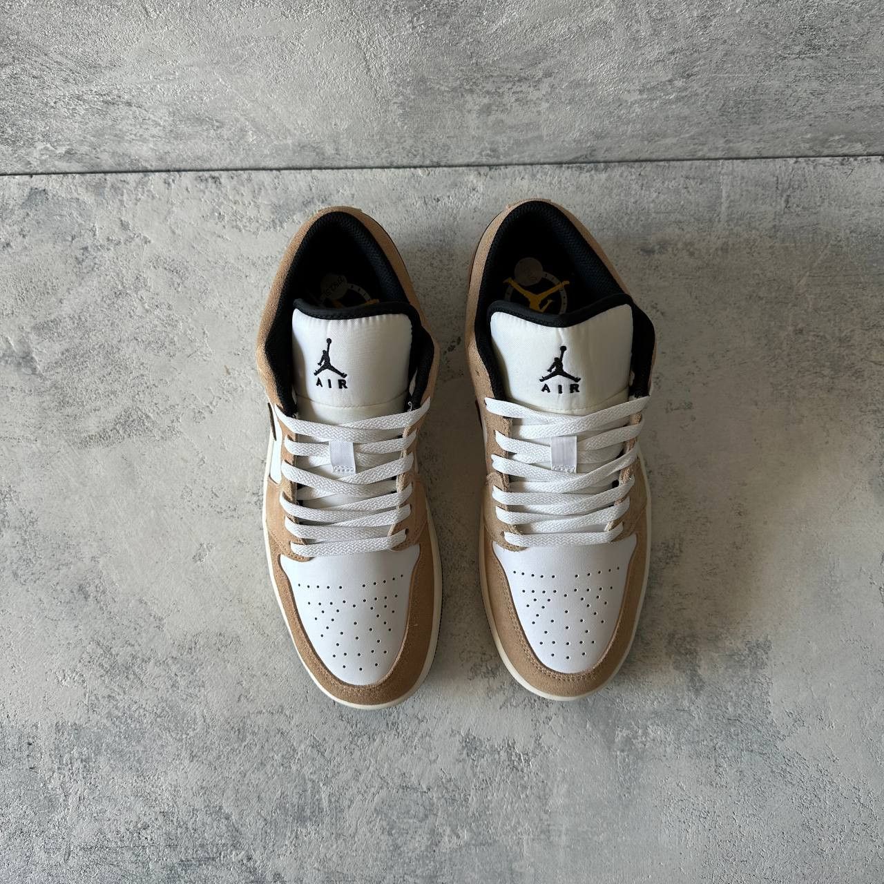 Jordan Brand Air Jordan 1 Low SE "Brown Elephant" Size 43 DZ4130-201 Size US 9.5 / EU 42-43 - 6 Thumbnail