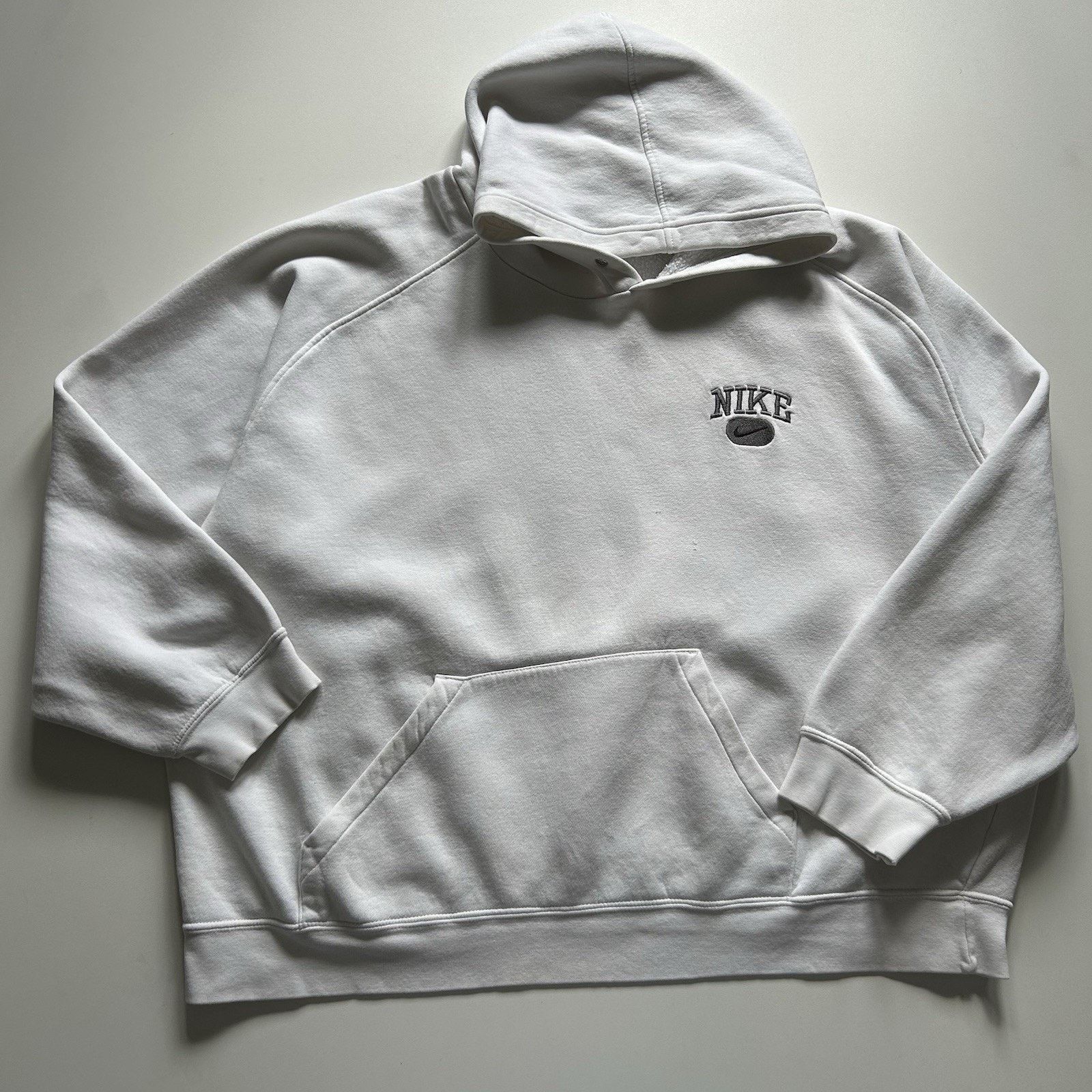 Vintage Y2K Nike Hoodie 2XL White Fleece Swoosh Embroidered