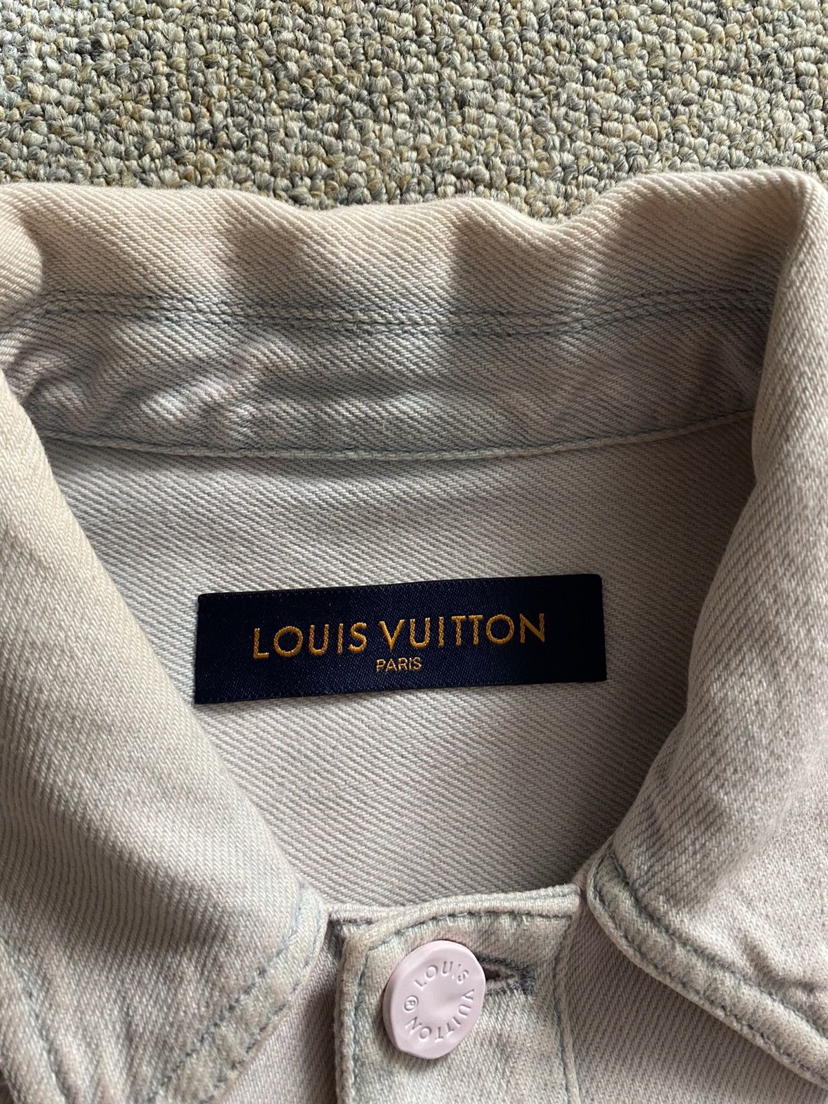 Louis Vuitton LOUIS VUITTON - Removable Pocket Bleached Denim Shirt Size US L / EU 52-54 / 3 - 6 Thumbnail