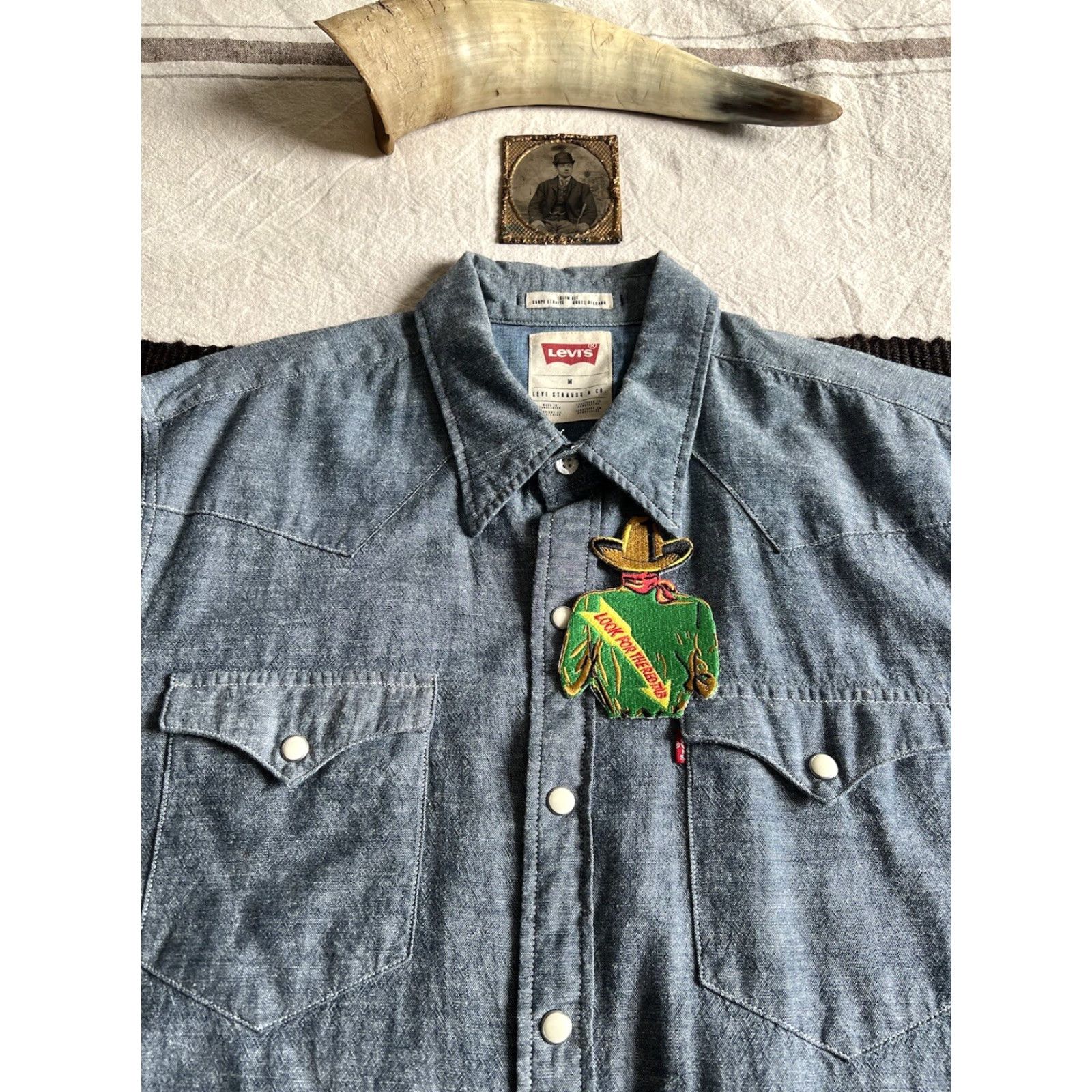 Levi's VINTAGE LEVIS Chambray Barstow Western Shirt M 2014 Pearl Snaps Mint Blue Solid Mens Regular Size US M / EU 48-50 / 2 - 5 Thumbnail