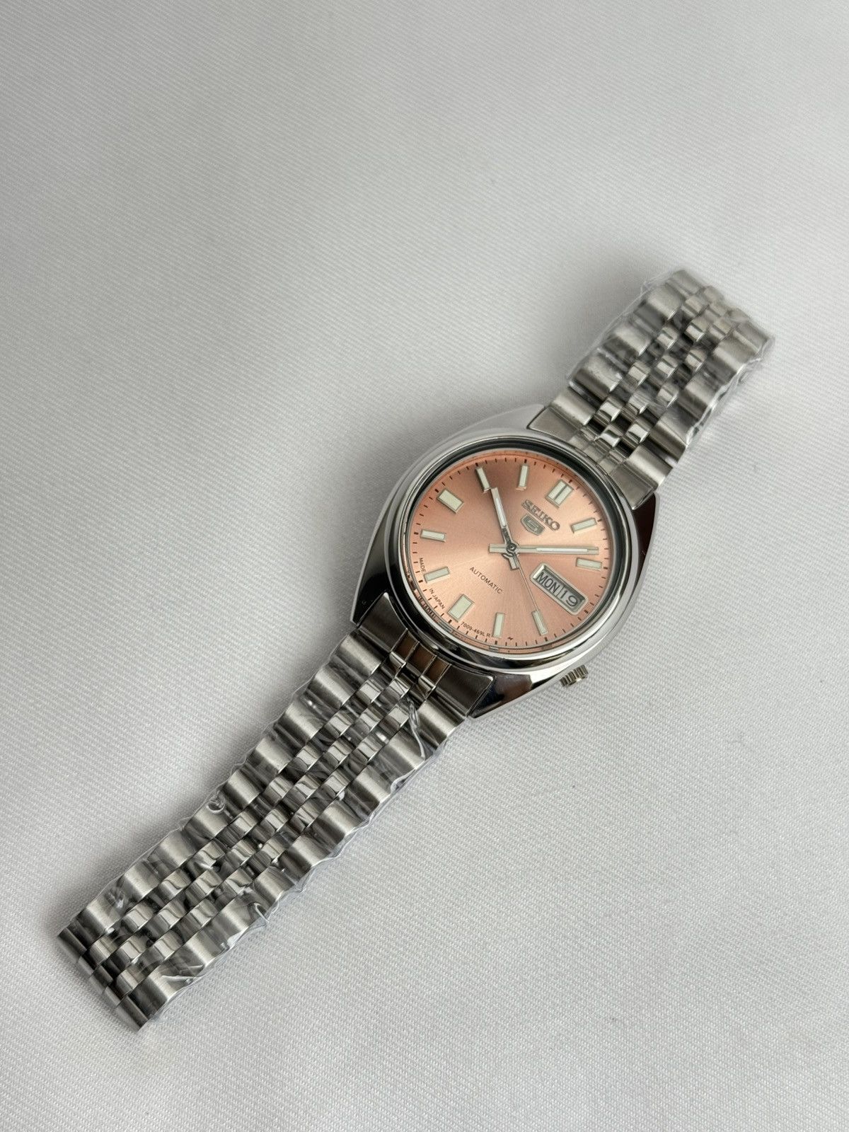 Seiko Seiko 5 7009-Japan Auto |salmon Dial | Day & Date Size 36 - 16 Thumbnail