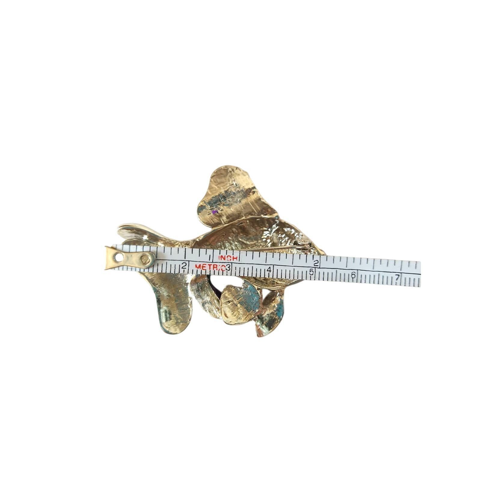 The Unbranded Brand Fish Women's Brooch Pin Silver Tone Enamel Rhinestones Size ONE SIZE - 2 Thumbnail