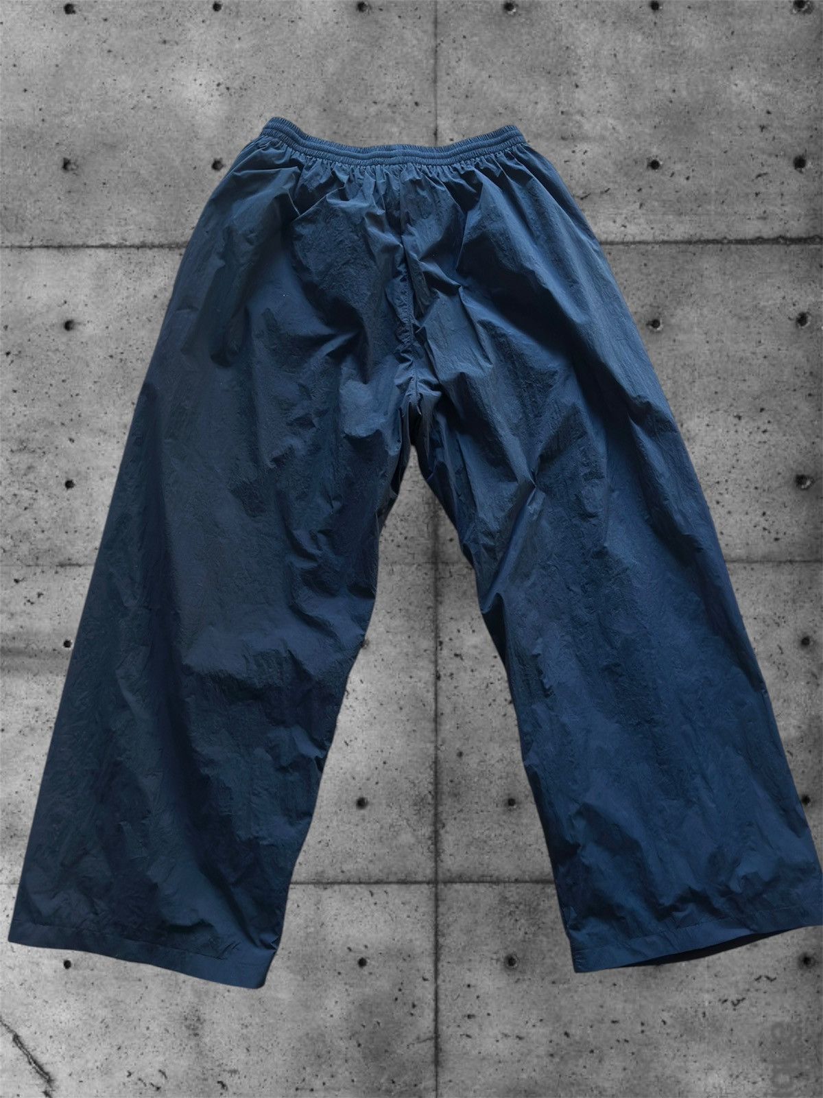 Balenciaga Balenciaga blue nylon pants Size US 28 / EU 44 - 9 Thumbnail