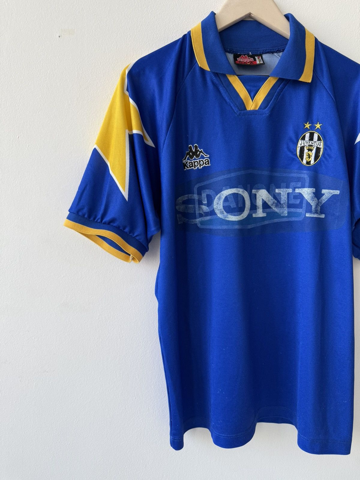 Kappa × Vintage 🩸RARE🩸Kappa Juventus 1995/1996 Del Piero #10 Away Jersey Size US L / EU 52-54 / 3 - 4 Thumbnail