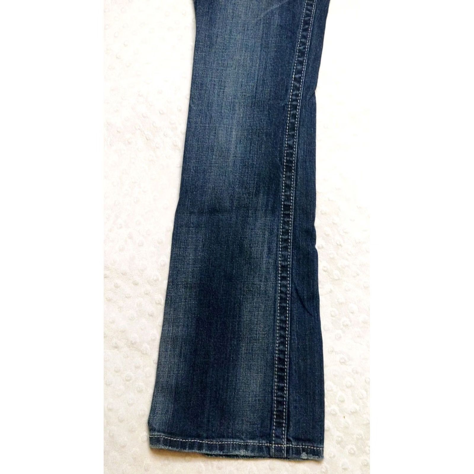 Miss Me Miss Me Jeans Bootcut 5-Pocket Denim Women 29 Medium Wash Blue Embroidered Pockets Stretch Relaxed Regular Size 30x31 Mens Womens Boys Girls Size 29" - 3 Thumbnail