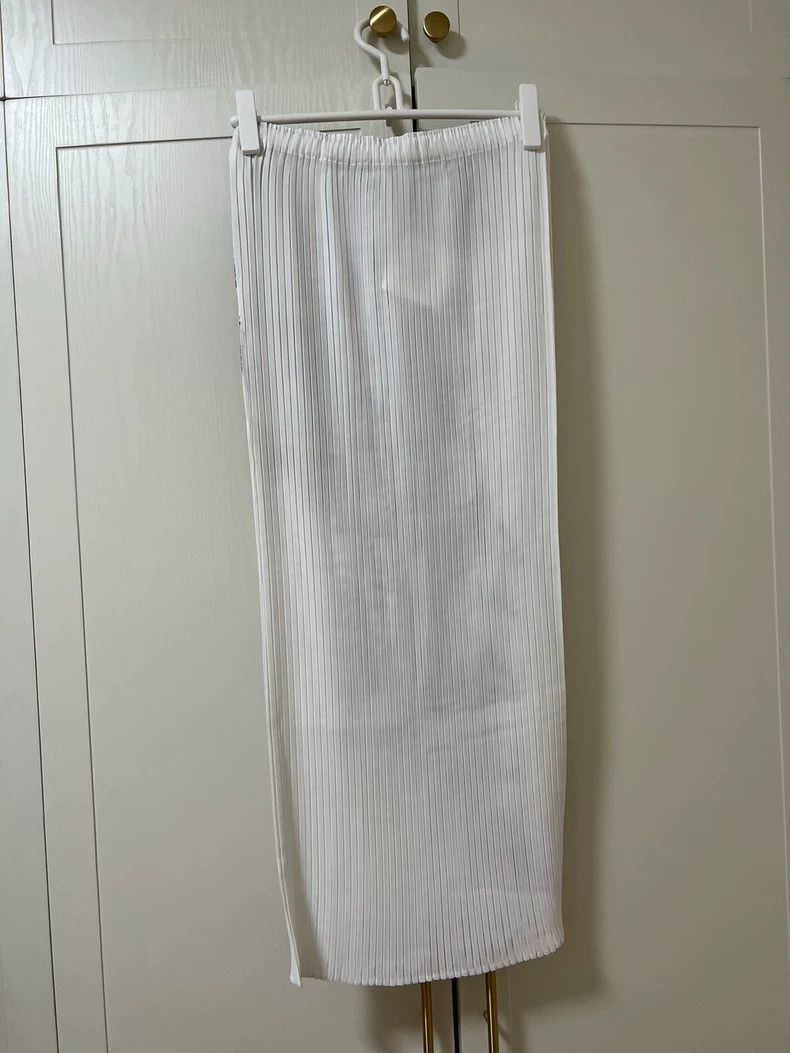 Issey Miyake Issey Miyake size:2 A grey main line asparagus fern skirt Size 22" - 7 Thumbnail