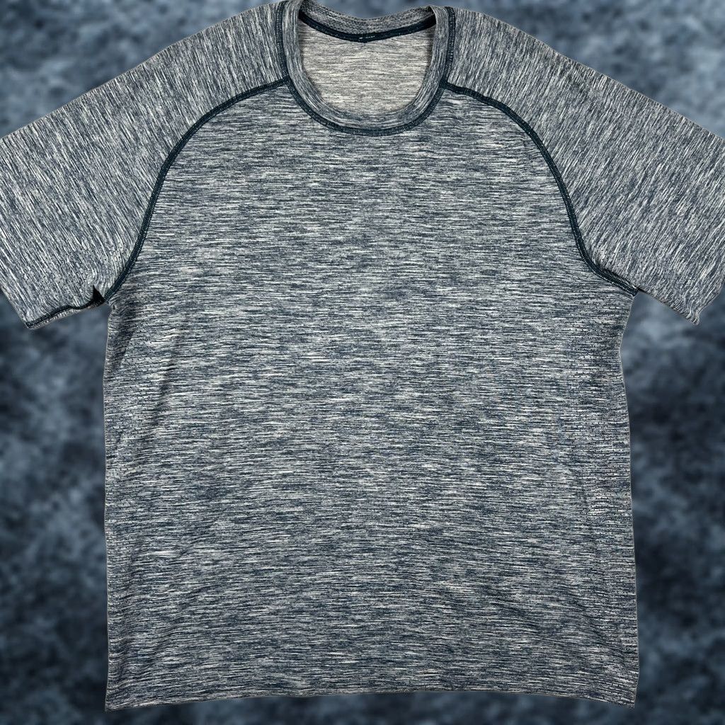 Lululemon Lululemon Metal Vent Tech Shirt Mens Large Blue Active Performance Stretch Size US L / EU 52-54 / 3 - 1 Thumbnail