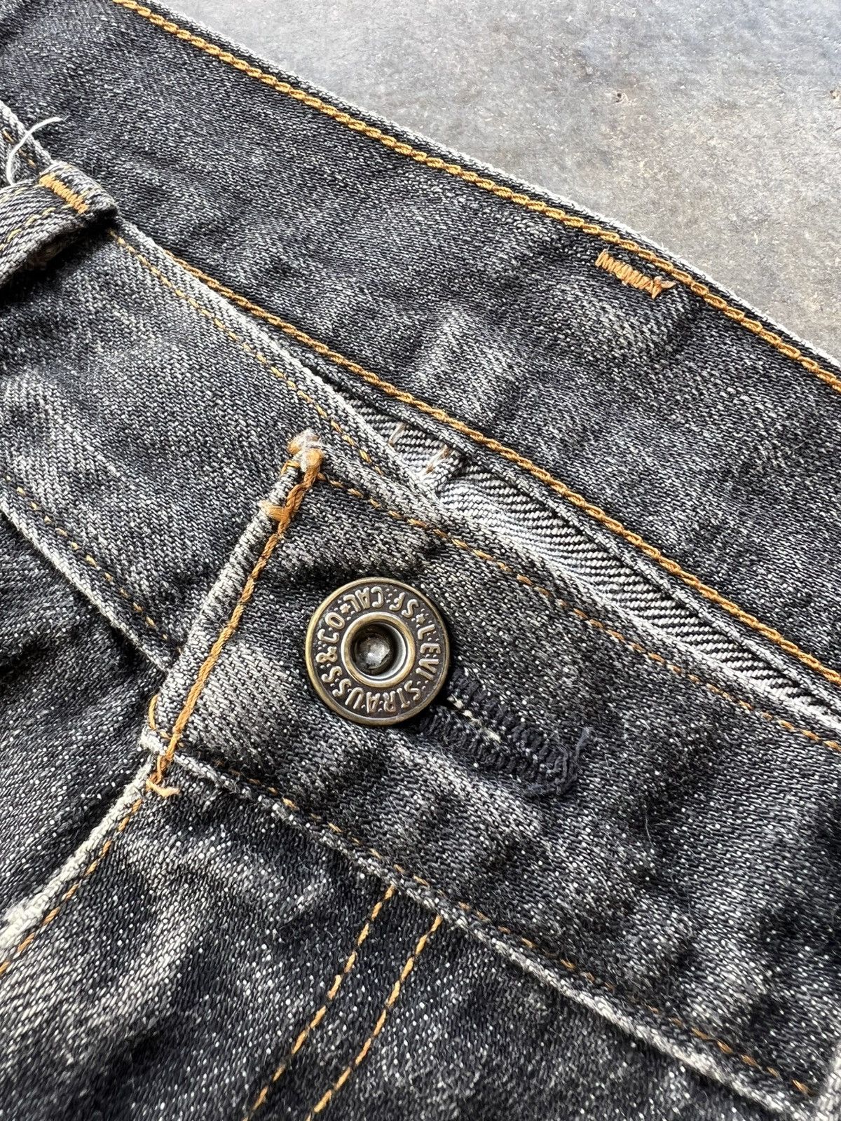 Levi's VINTAGE LEVIS 502 DISTRESS JEAN Size US 32 / EU 48 - 11 Thumbnail