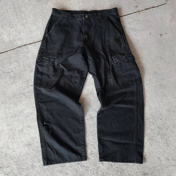 Wrangler Wrangler Baggy Black Cargo Pants | Grailed