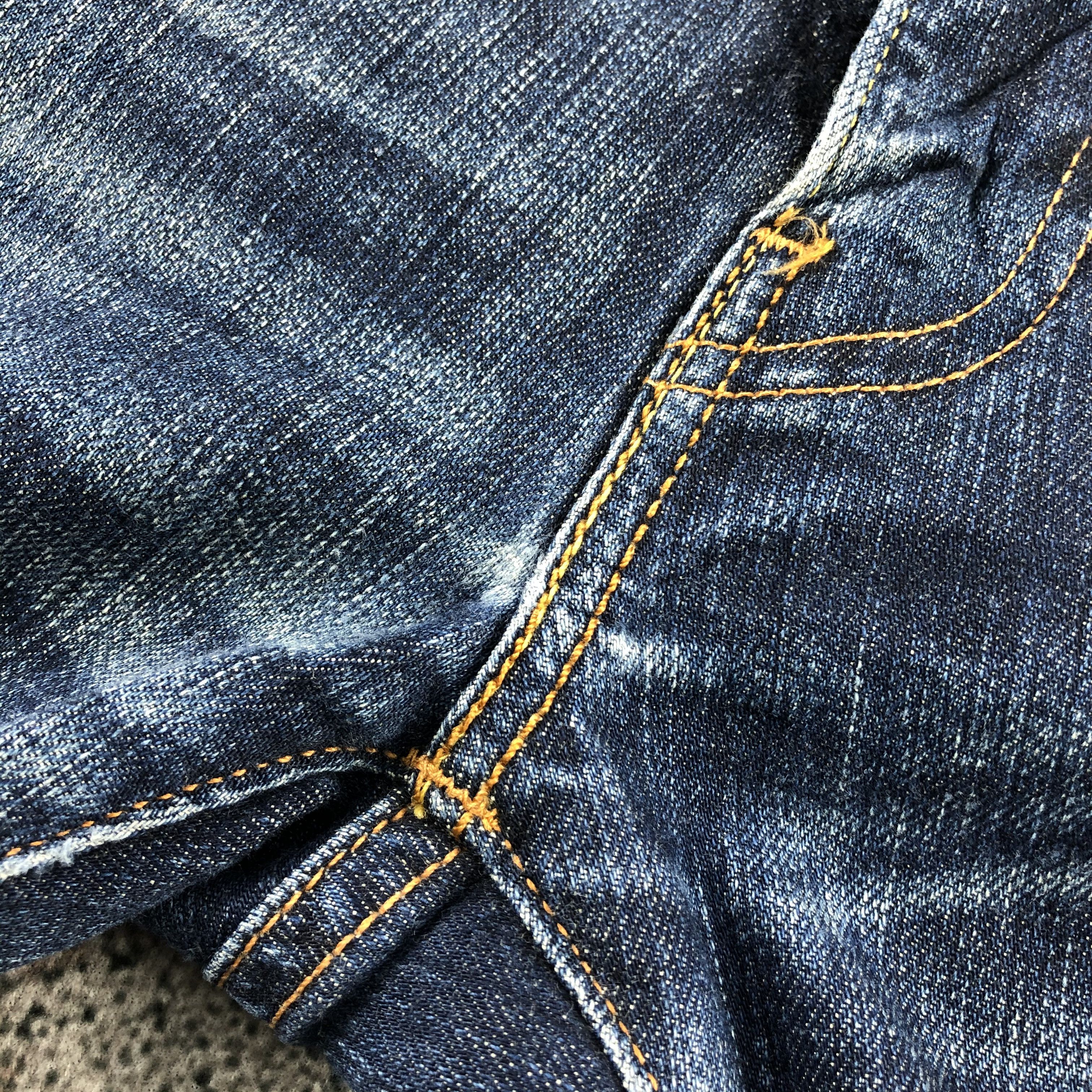 Levi's Vintage Levi's 551 Jeans Distress Dark Wash Denim KJ919 Size US 33 - 10 Thumbnail