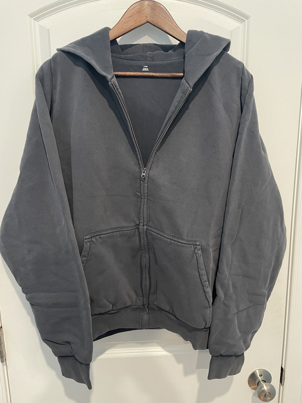 Balenciaga × Gap × Yeezy WINTER SALE Yeezy Gap Zip Up Hoodie Poetic Black Large Size US L / EU 52-54 / 3 - 2 Thumbnail