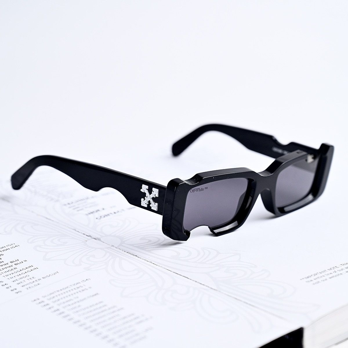 Off-White OFF WHITE CADY CUT SUNGLASSES Size ONE SIZE - 9 Thumbnail