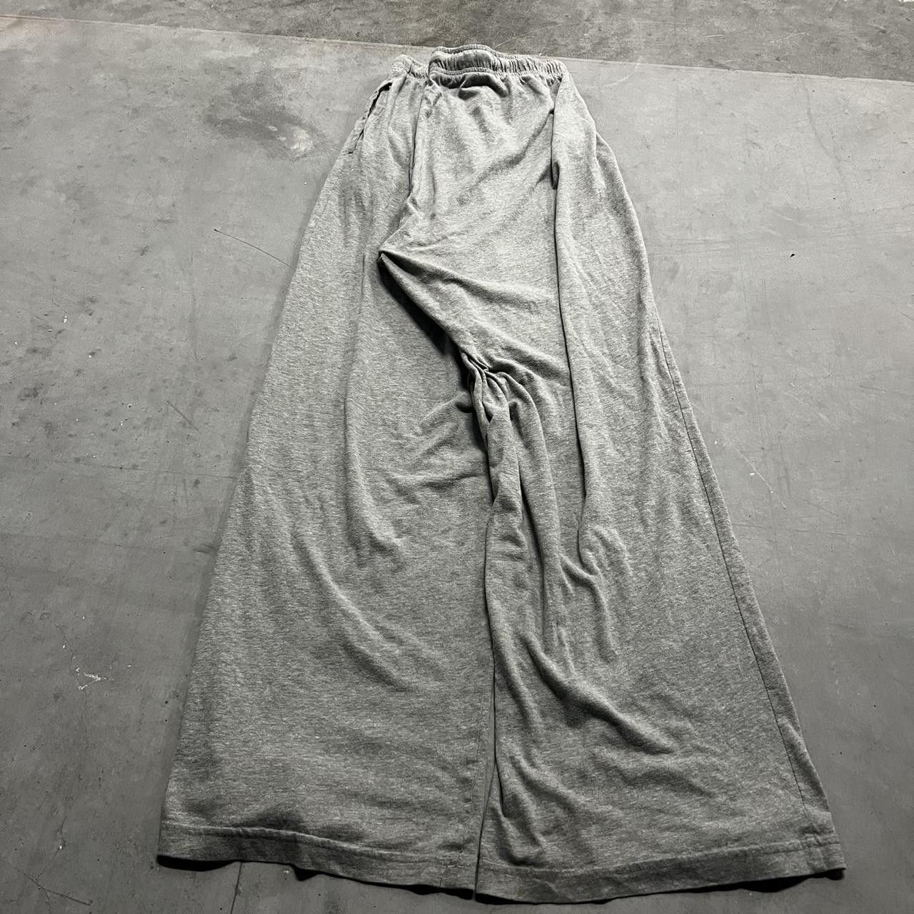 Japanese Brand × Vintage Vintage Y2K/2000s Baggy Wideleg Grey Essential Sweatpants! Size US 40 / EU 56 - 5 Thumbnail