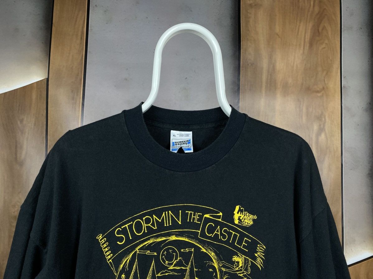 Vintage 🚧Vintage 1996 T-Shirt Stormin The Castle Biker Racing Tee🚧 Size US XL / EU 56 / 4 - 6 Thumbnail