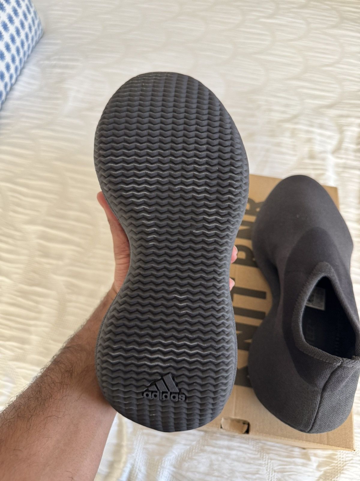 Adidas Yeezy Knit Runner Size US 8 / EU 41 - 6 Thumbnail