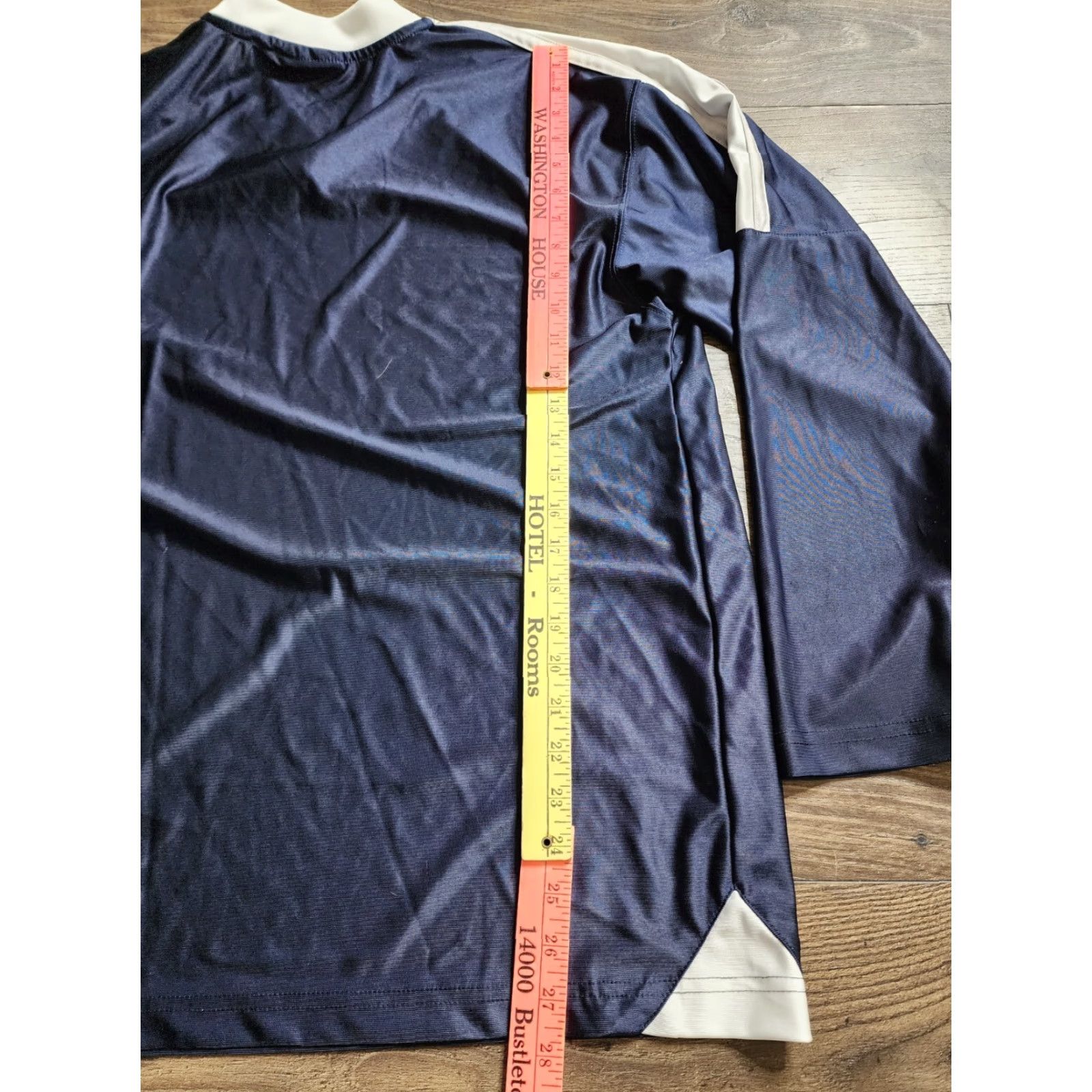 Tommy Hilfiger VINTAGE Tommy Hilfiger Cycling T-Shirt Mens M Long Sleeve Racing 90s Blue Logo SIze M Regular Size US M / EU 48-50 / 2 - 4 Thumbnail