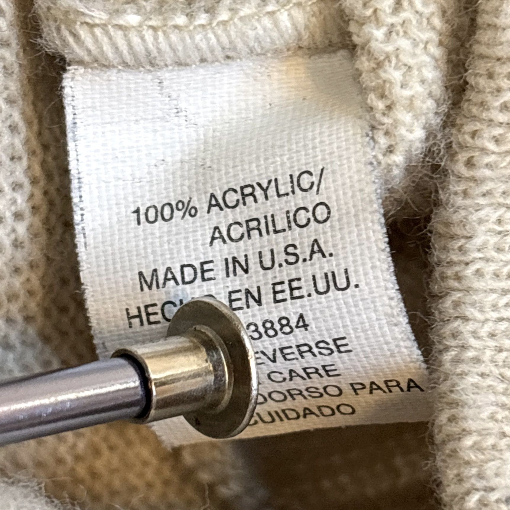 Izod VINTAGE Izod Sweater XL Beige Oatmeal V-Neck Acrylic Sweater Pullover USA 90s Mens Regular Knit Pullover Front Size US XL / EU 56 / 4 - 4 Thumbnail